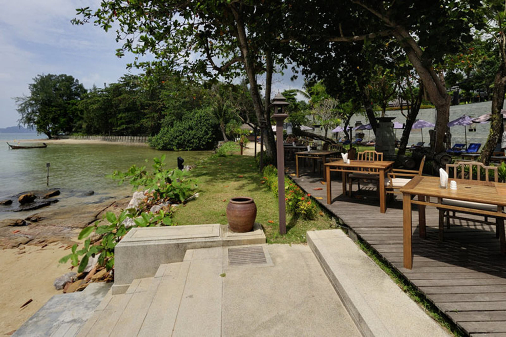 Nakamanda Resort And Spa- Sha Plus Klong Muang Beach Exterior photo