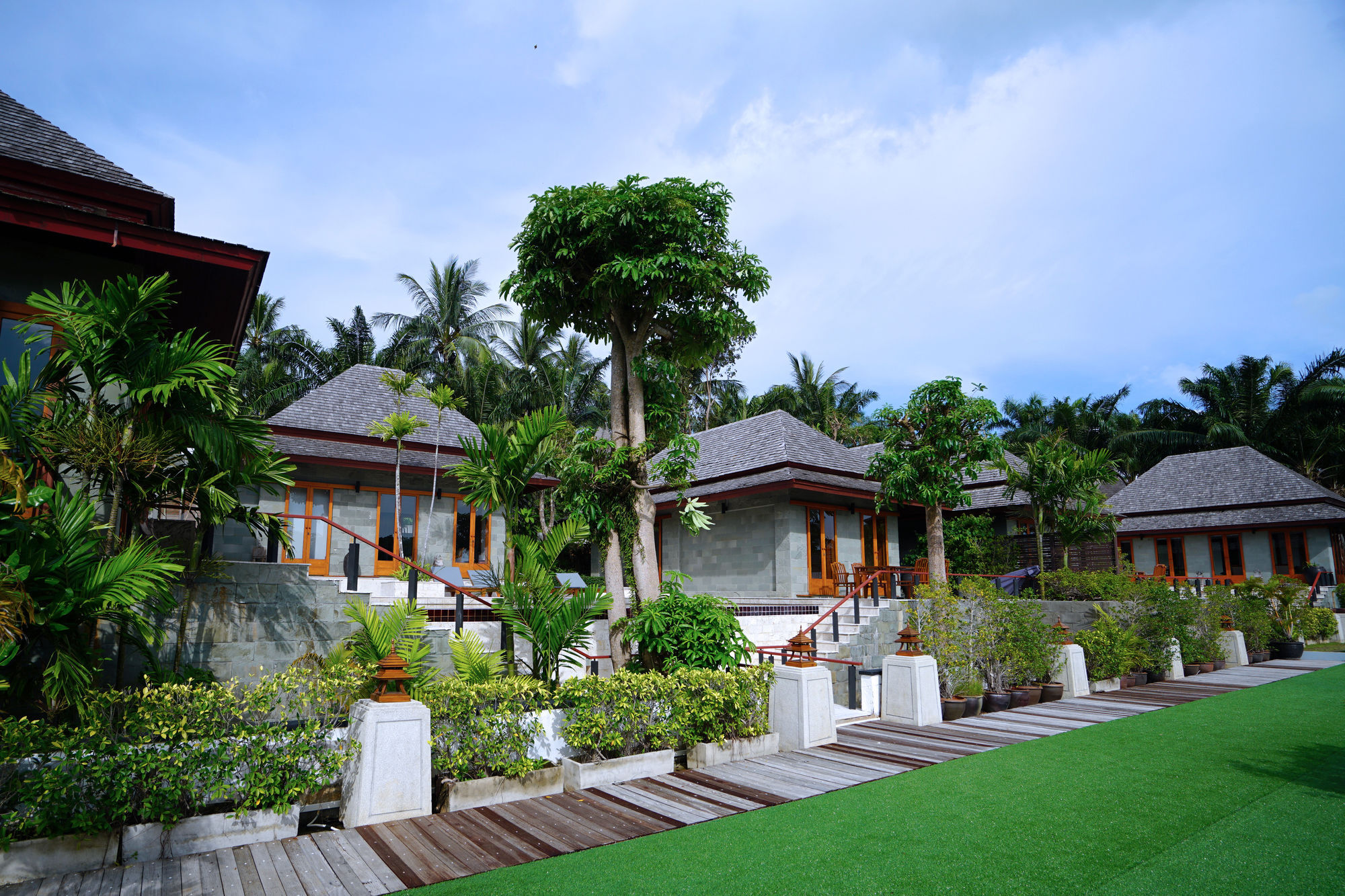 Nakamanda Resort And Spa- Sha Plus Klong Muang Beach Exterior photo